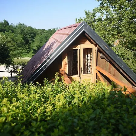 Robinson Horseville Karlovac Exterior photo